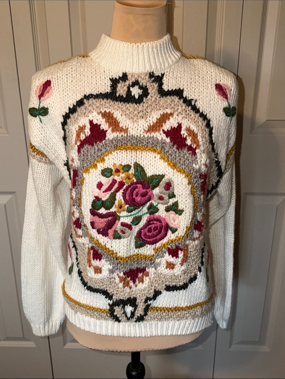 Vintage Needles & Yarn Chunky Knit Embroidered Pullover Mock Neck Women's Small